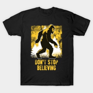 Funny Retro Bigfoot Don't Stop Believing Vintage T-Shirt